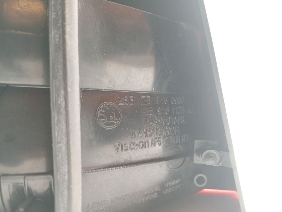 Farolim Stop Direito - SKODA Octavia II (1Z3) | 04 - 13