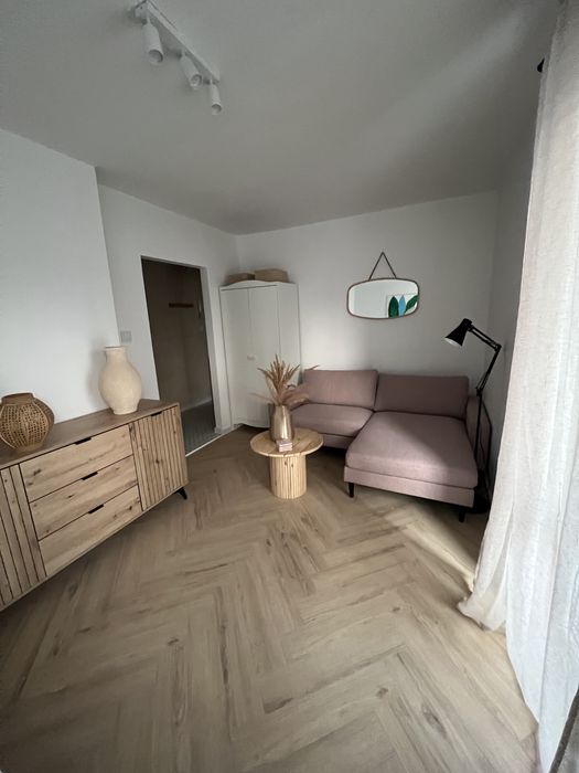 Kawalerka po remoncie w cetrum prywatny parking balkon