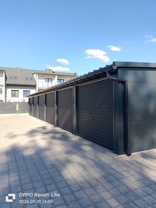 WYSOKI BOKS GARAŻOWY / MAGAZYNOWY 18 m² – BRAMA 2,50 M / Tomaszów Maz. / ul. Cegielniana