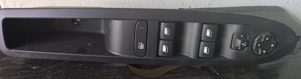 Comando Vidros e Retrovisores Citroën C4 (6554.HA / 6554.HE)