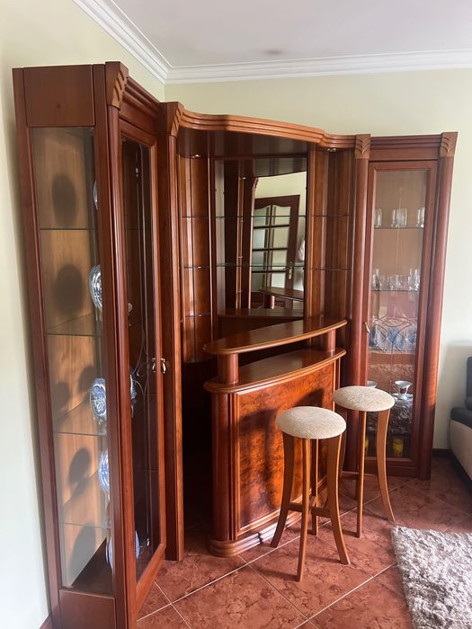 Móvel de sala com bar