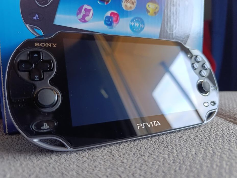 Nintendo Switch PSVITA PCH-1100 AB01 Buy PlayStation Vita Crystal Black 3G Wi-Fi (PCH-1100 AB01