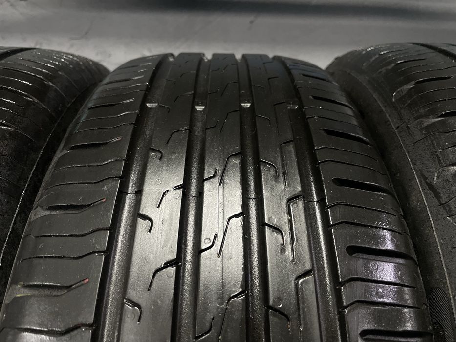 Продам комплект літніх як нові Continental 205/55 R17