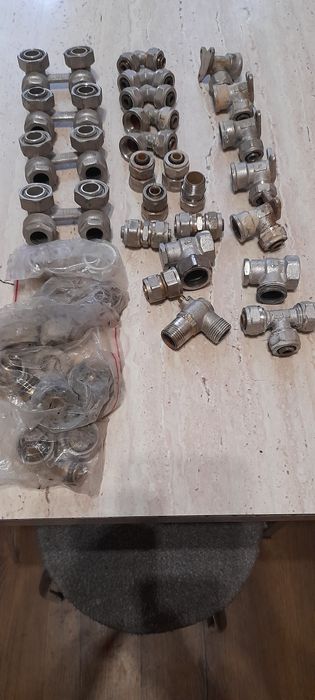 Pexy kolanka złączki