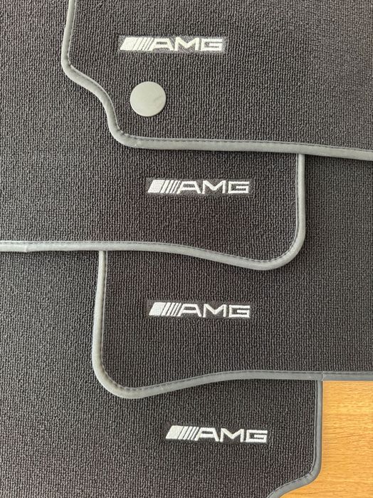 4 Tapetes Tecido AMG - Mercedes-Benz C (W204)