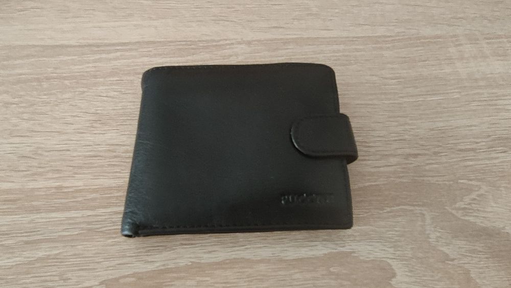 PILNIE sprzedam portfel męski Puccini