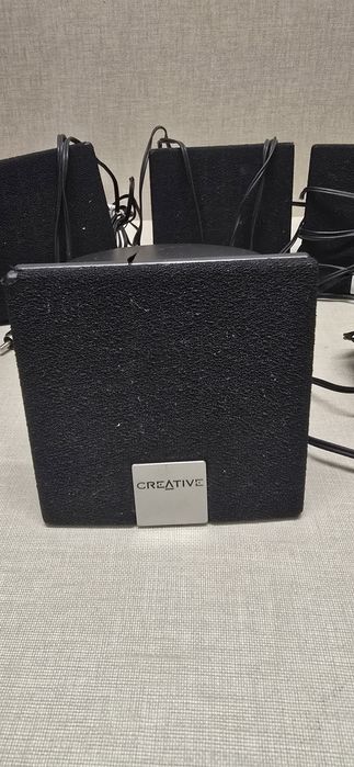 Colunas de som Creative