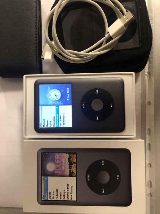 iPod classic 160 GB  7 th + чехол