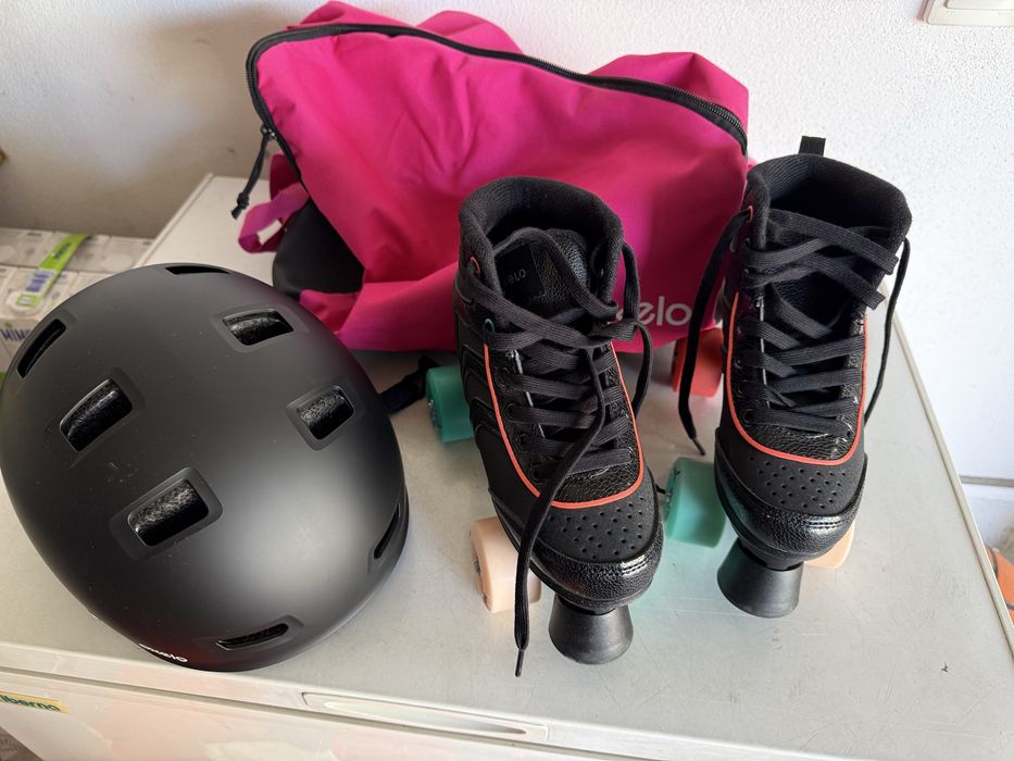 Patins 4 rodas com caoacete e bolsa de transporte