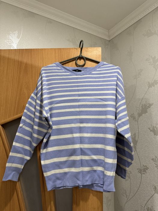 Джинси жіночі, трикотажна сукня, кофта