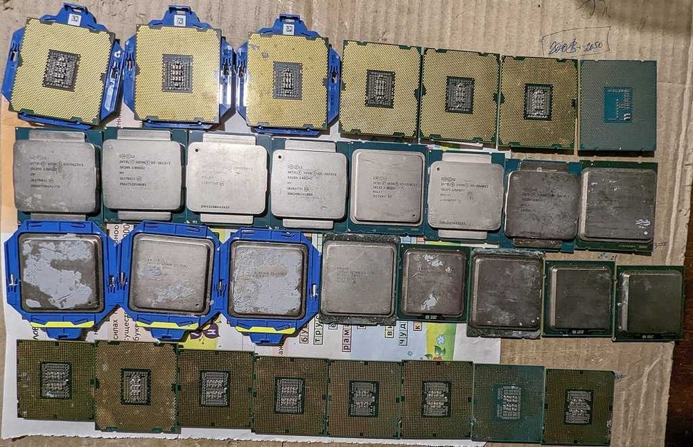 продам процы Intel Xeon E5-2623 v3 и другие