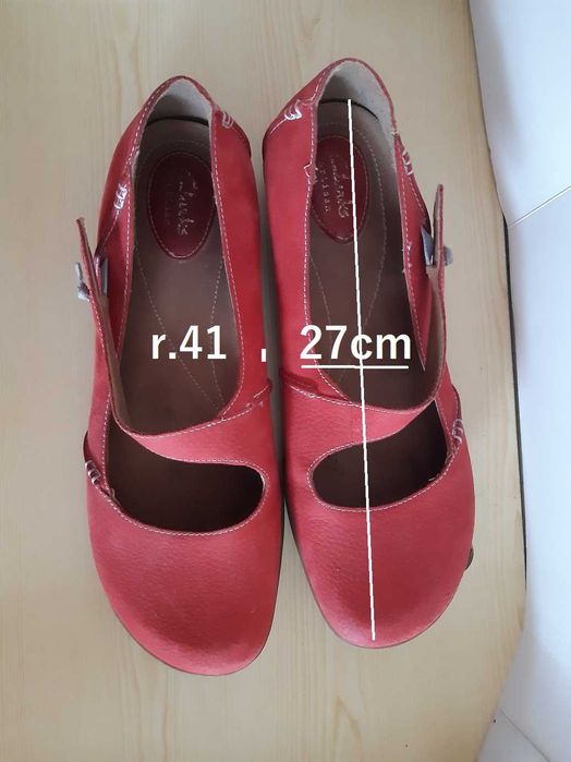 Czółenka Clarks kolor czerwony 41 skóra naturalna całe, elastyczna podeszwa barefoot wyjmowana wkładka