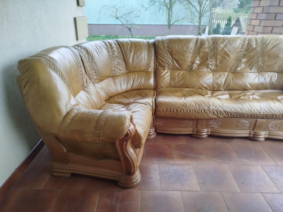 Skórzana kanapa z funkcja spania