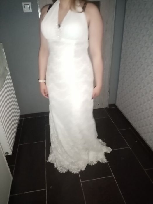 Sukienka ślubna z trenem