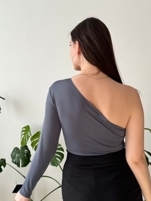 Жіночий боді в чорному та сірому кольорі. Стан: новий