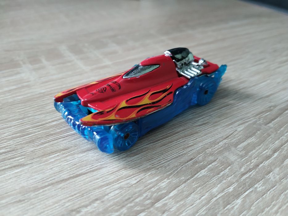 Hot wheels амфибия