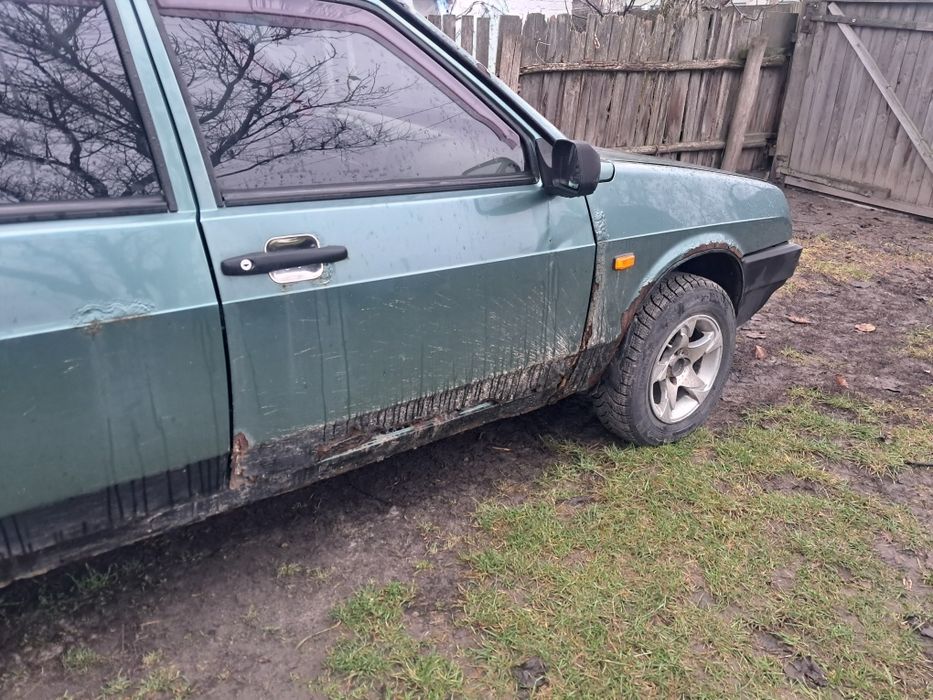 Продам ваз 21099