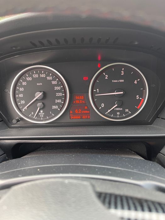 Bmw 520d do ano 2007  com todas as manutenções feitas