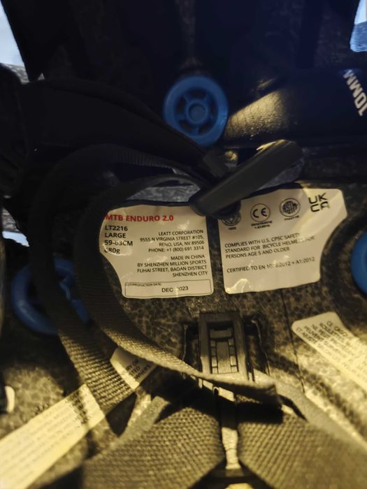 Шолом Вело Leatt Enduro 2.0 MIPS 59-63СМ Large FullFace чорний