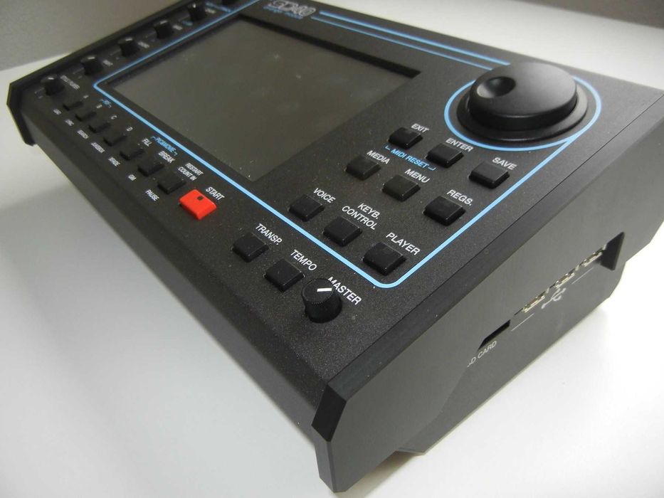 Ketron SD40 Como Novo pouco foi usado