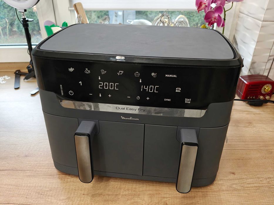 Frytkownica beztłuszczowa Moulinex EZ942HF0 11l XXL 2700W Dwa kosze