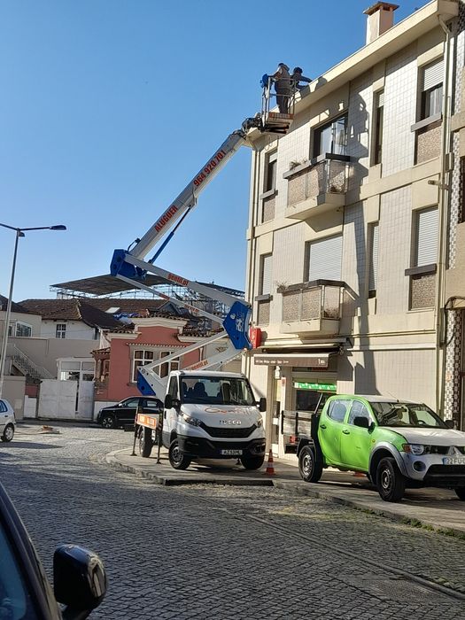 Construcao e restauros em todo pais