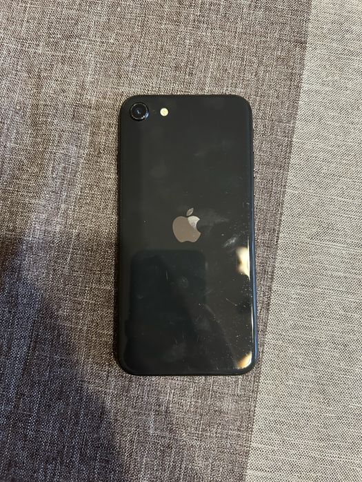 Iphone se 2020 stan bardzo dobry