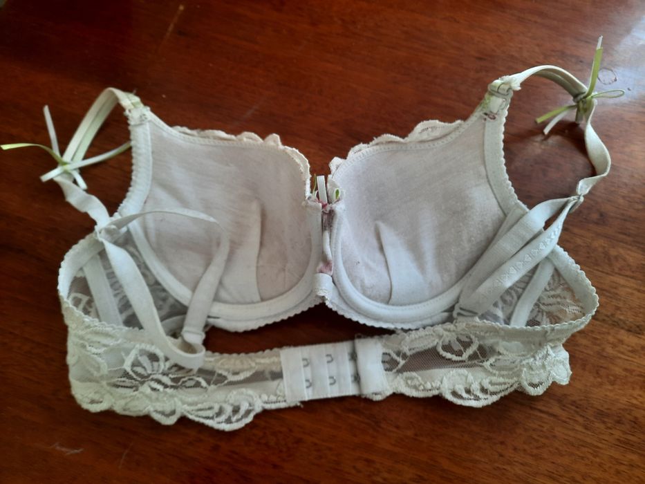 Жіночий  бюстгальтер