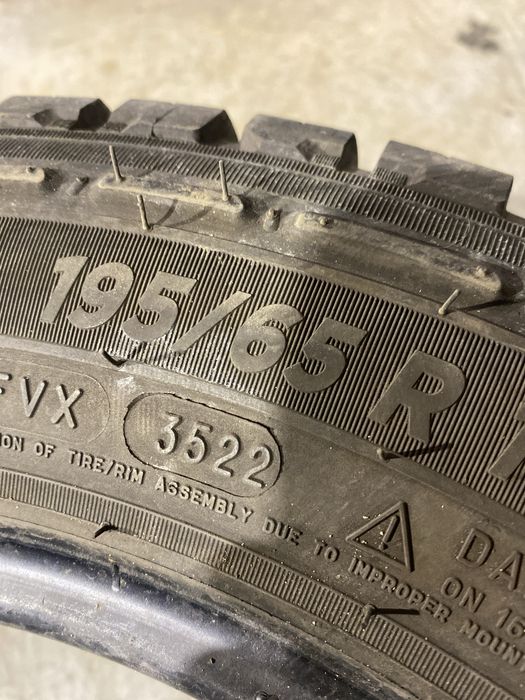 53. Opony dostawcze zimowe michelin aglis crossclimate 195/65r16c 2szt