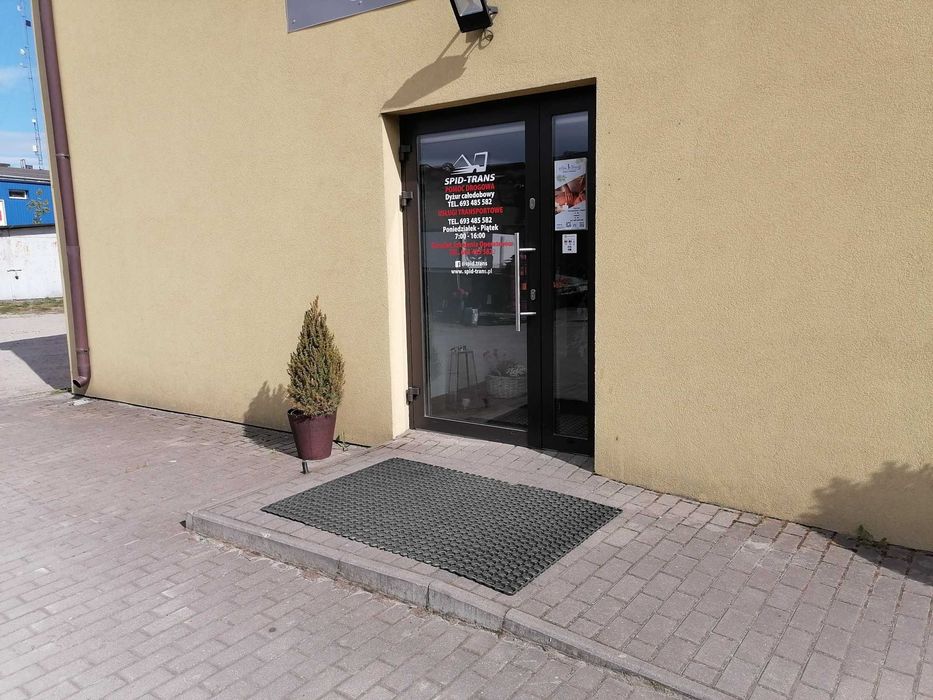 Wynajmę lokal usługowy/biuro Międzyrzecka 66C