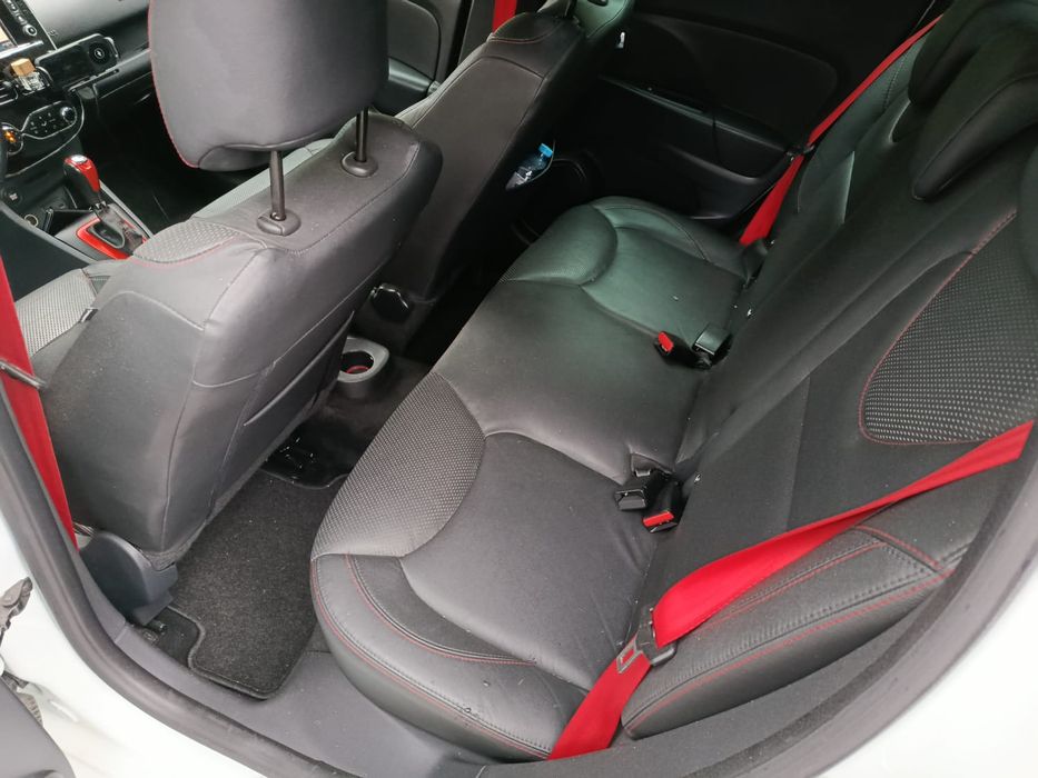Renault Clio 1.6 Turbo RS Sport 200KM