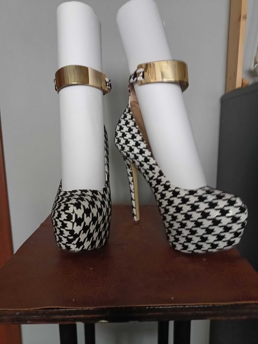 Buty damskie - Szpilki na platformie