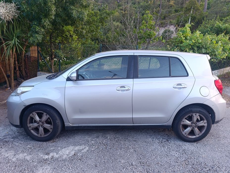 SUV Toyota Urban Cruiser - Urgente