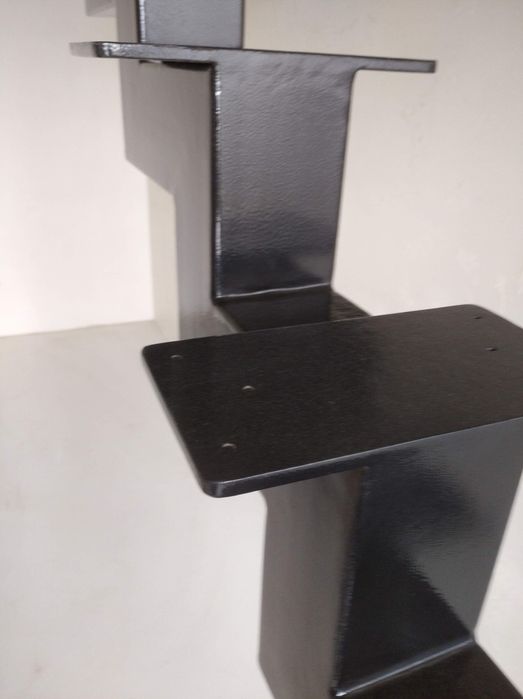 Сходи лофт металевий каркас сходів перила сходинки лестница драбина