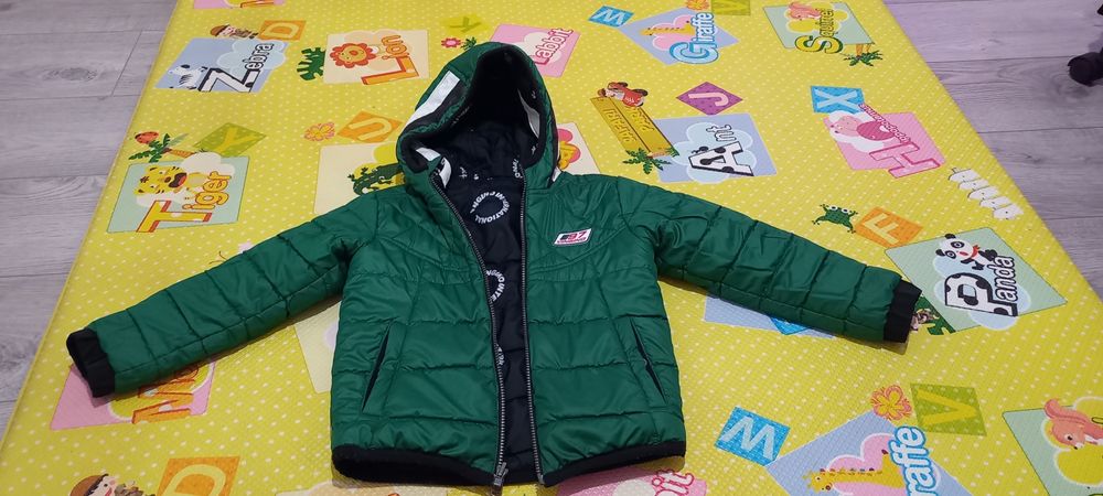 Продам двухстороннюю куртку VINGINO