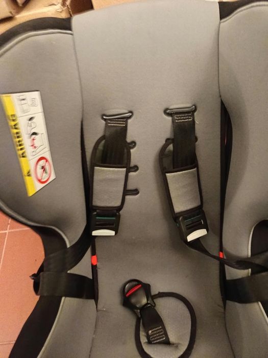 Cadeira auto bebé