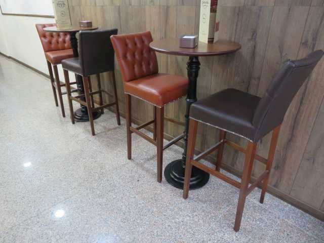 Bancos  Bar  Mesas  e  Sofás