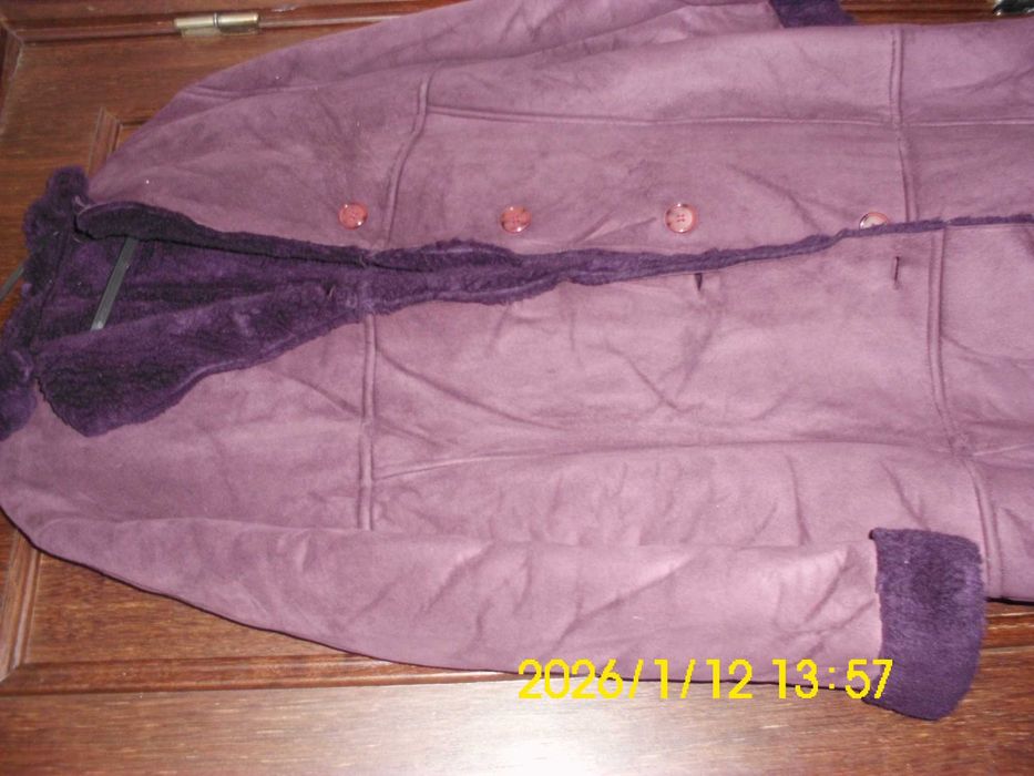 casaco camurça com pelinho - super quentinho