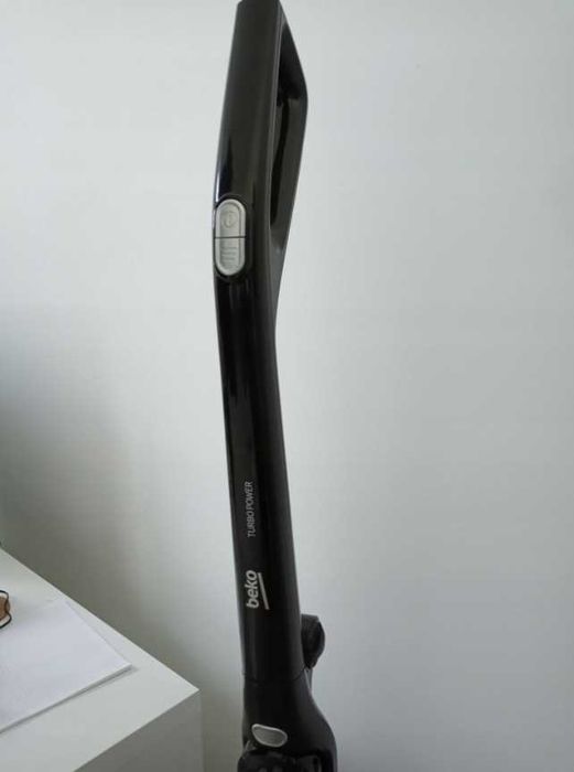 Odkurzacz Pionowy Beko CZARNY 3w1 z filtrem HEPA BEZWORKOWY