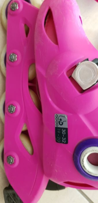 Vendo 2 pares de Patins em linha