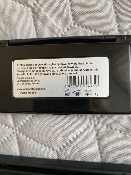 Kosmetyki cienie do powiek, brwi -nowe +2 gratis