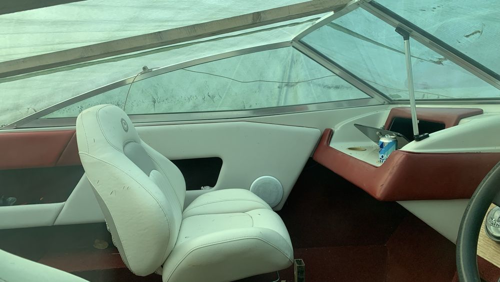 Моторний Човен (лодка) Sea Ray Seville 18 CB