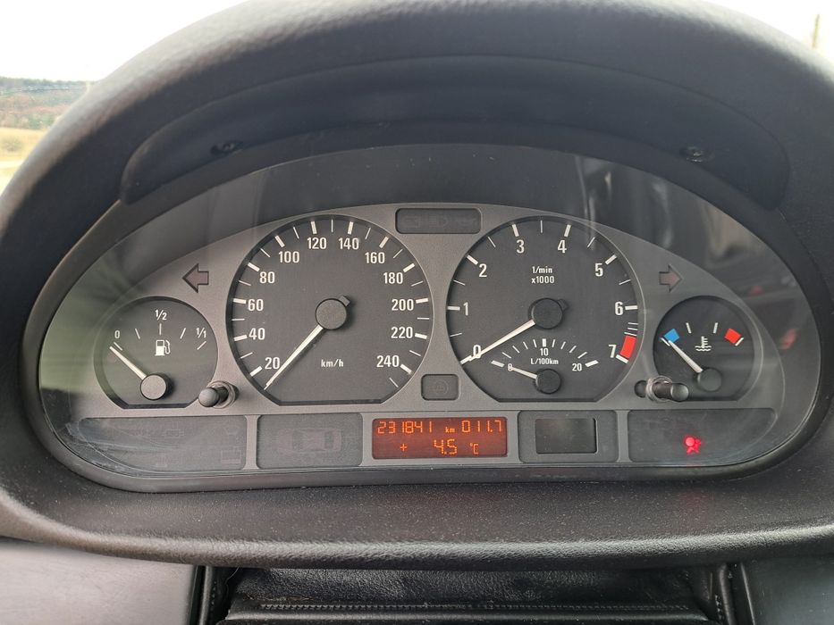 Sprzedam BMW 3 e46 1.8 2003 Automat