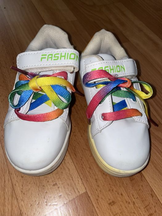 Кроссовки 28 размер 15 см