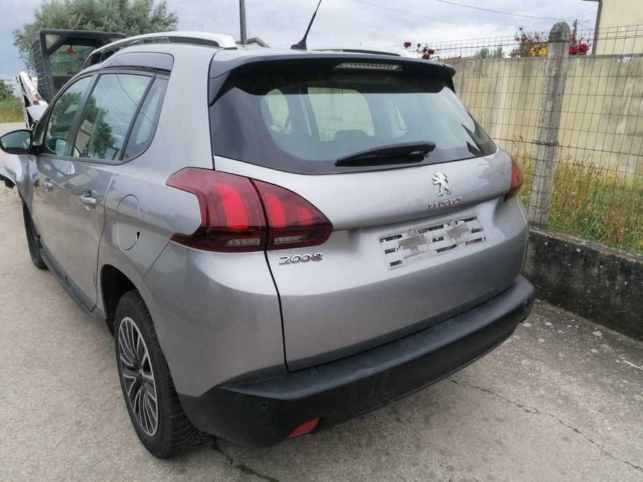 Peugeot 2008 1.5Bluehdi 102cv para peças