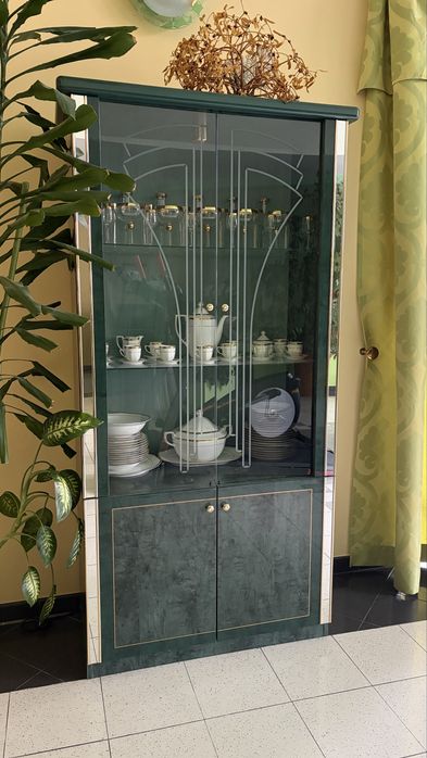 Włoska witryna szklana / kredens podświetlany – Vintage / Butelkowa zieleń / Marmur / Lustro