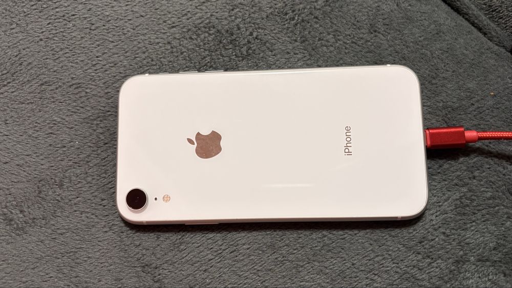 Айфон Xr white Apple