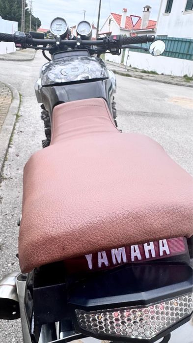 Yamaha FZX 750 cc