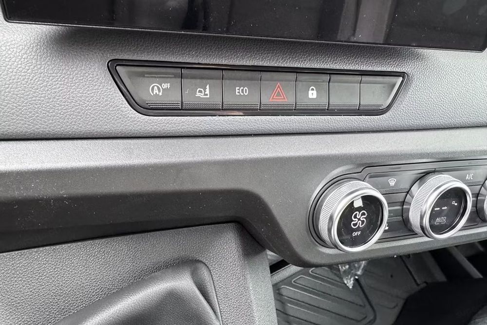 Renault Master dCi L3 Extra Wywrotka  2.0 170KM  Hak Holowniczy !! Szyba przednia ogrzewana !! Klima Manualna !!