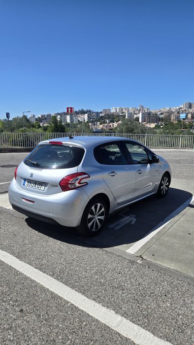 Peugeot 208 1.4 D automático — photo 4